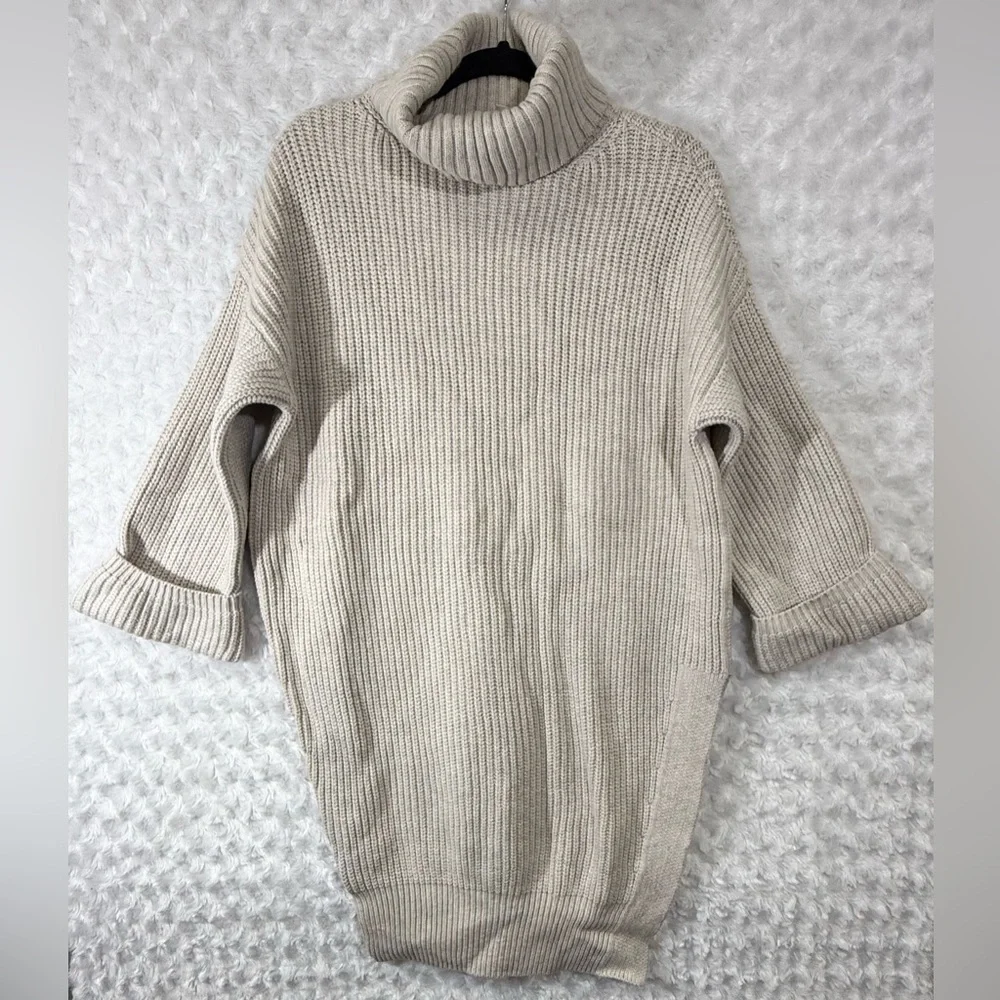 Anthropologie Moth Womens M Beige Ribbed Cable Knit Turtleneck Sweater‎
